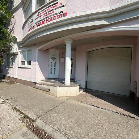 Jobarat Szallashely Szeged Extérieur photo