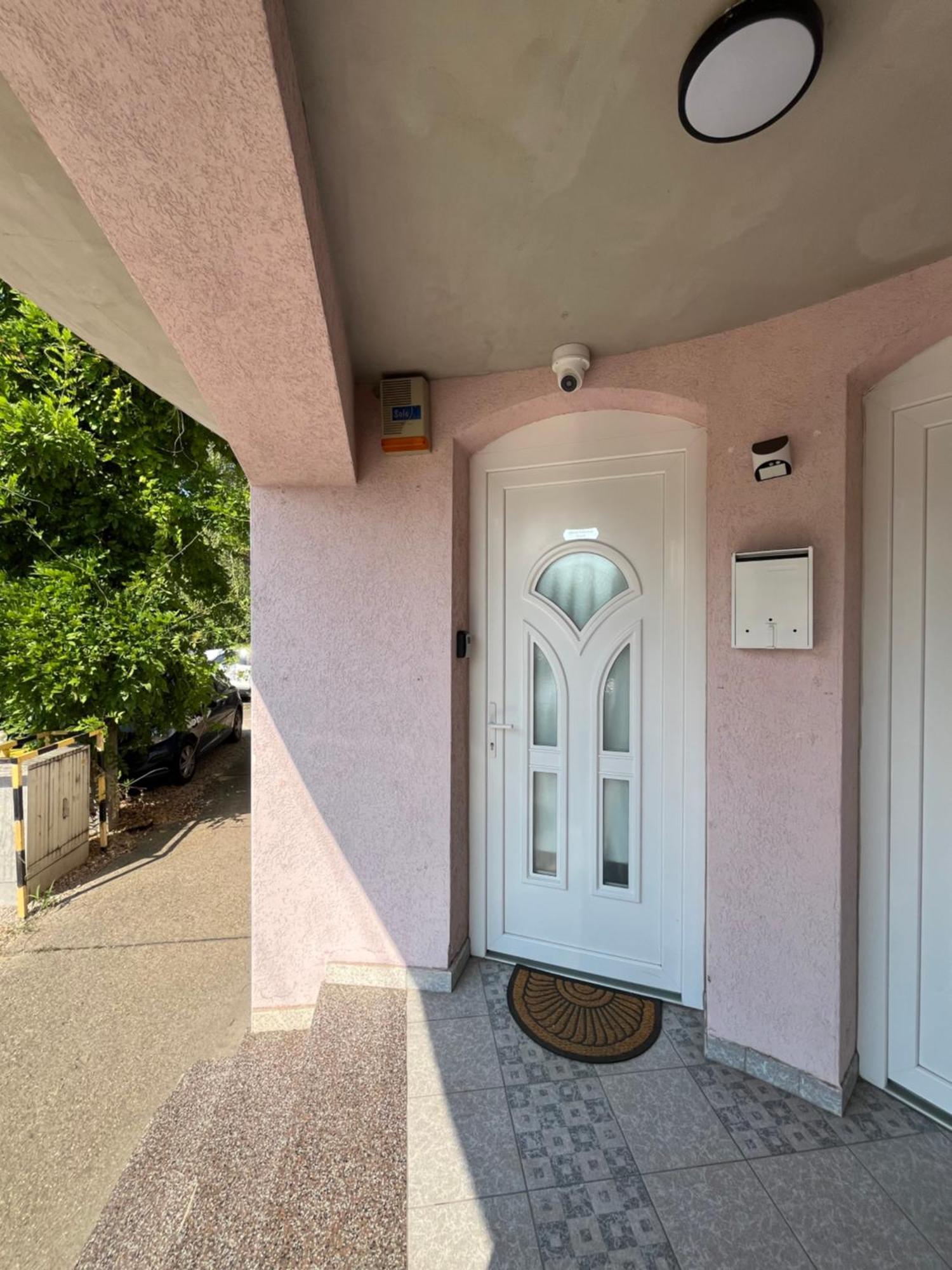 Jobarat Szallashely Szeged Extérieur photo
