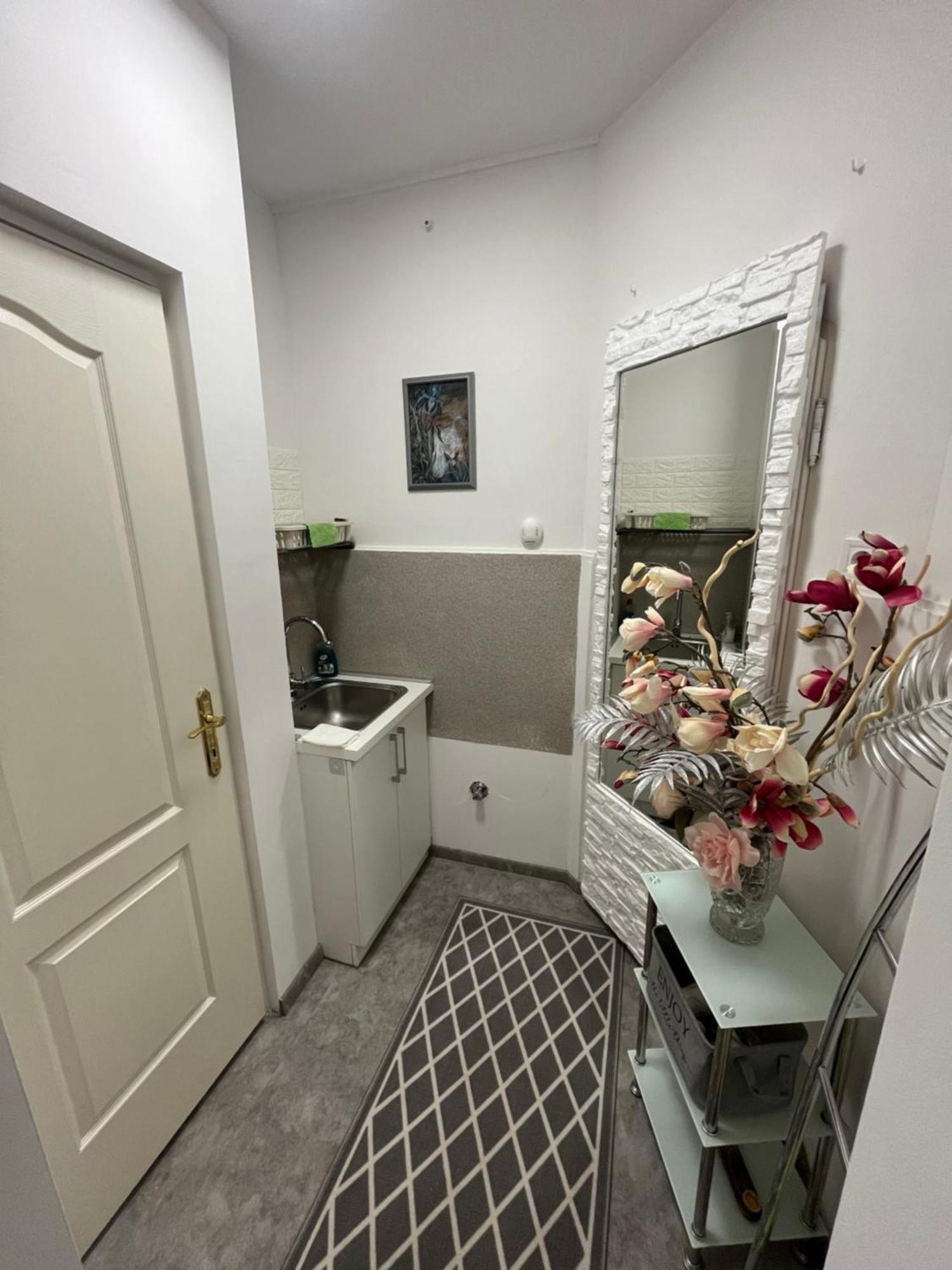 Jobarat Szallashely Szeged Extérieur photo